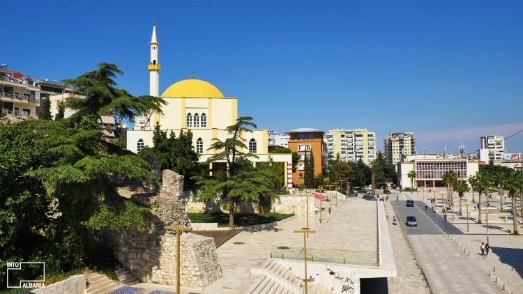 Illyra Square in Durres