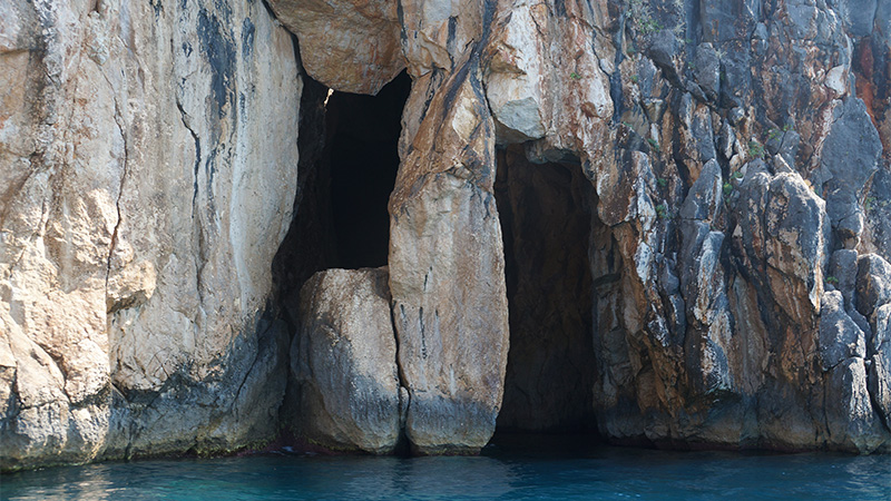 Cave of the Pirates